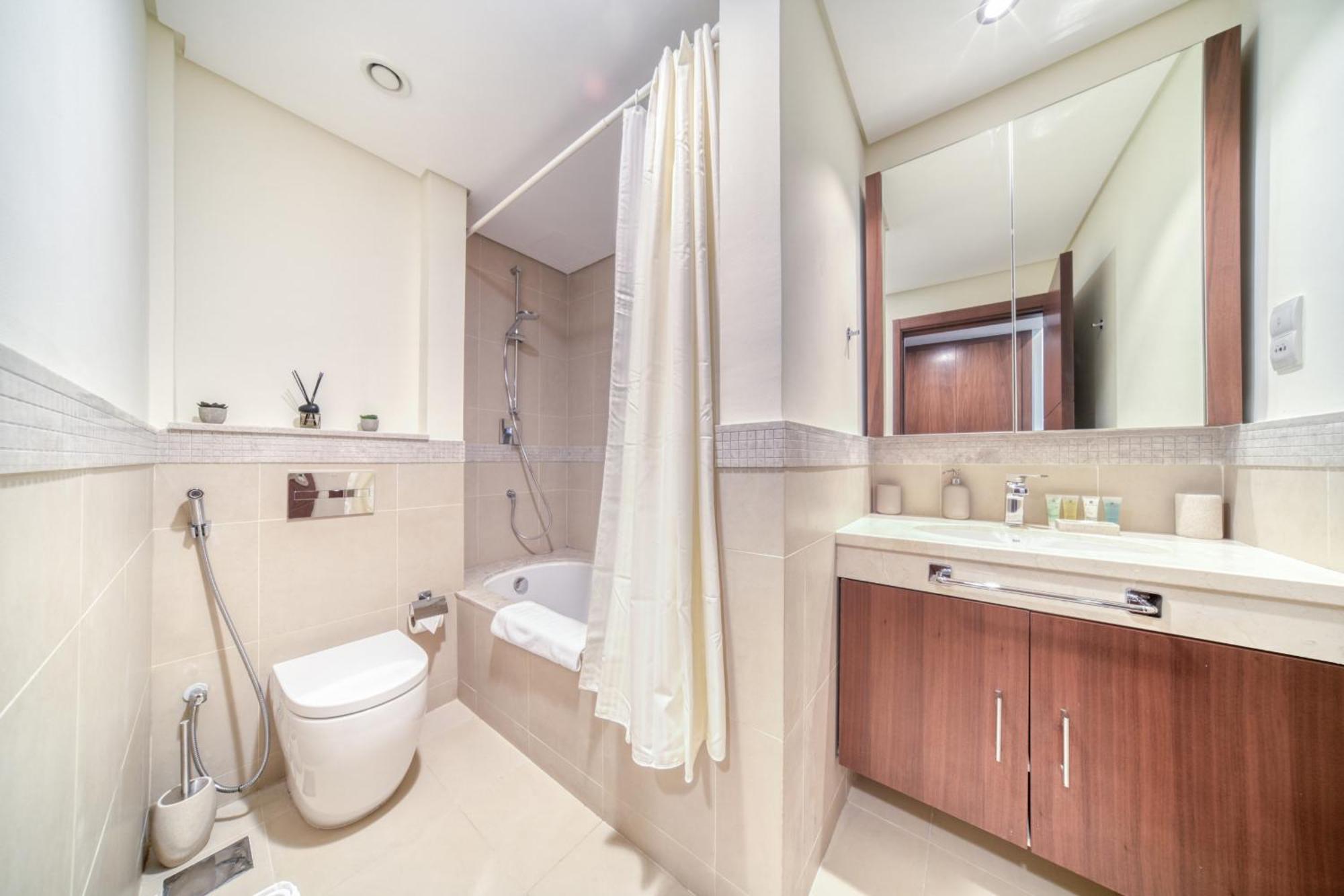 Burj Vista, Downtown Dubai - Burj Khalifa View - Mint Stay Exterior photo